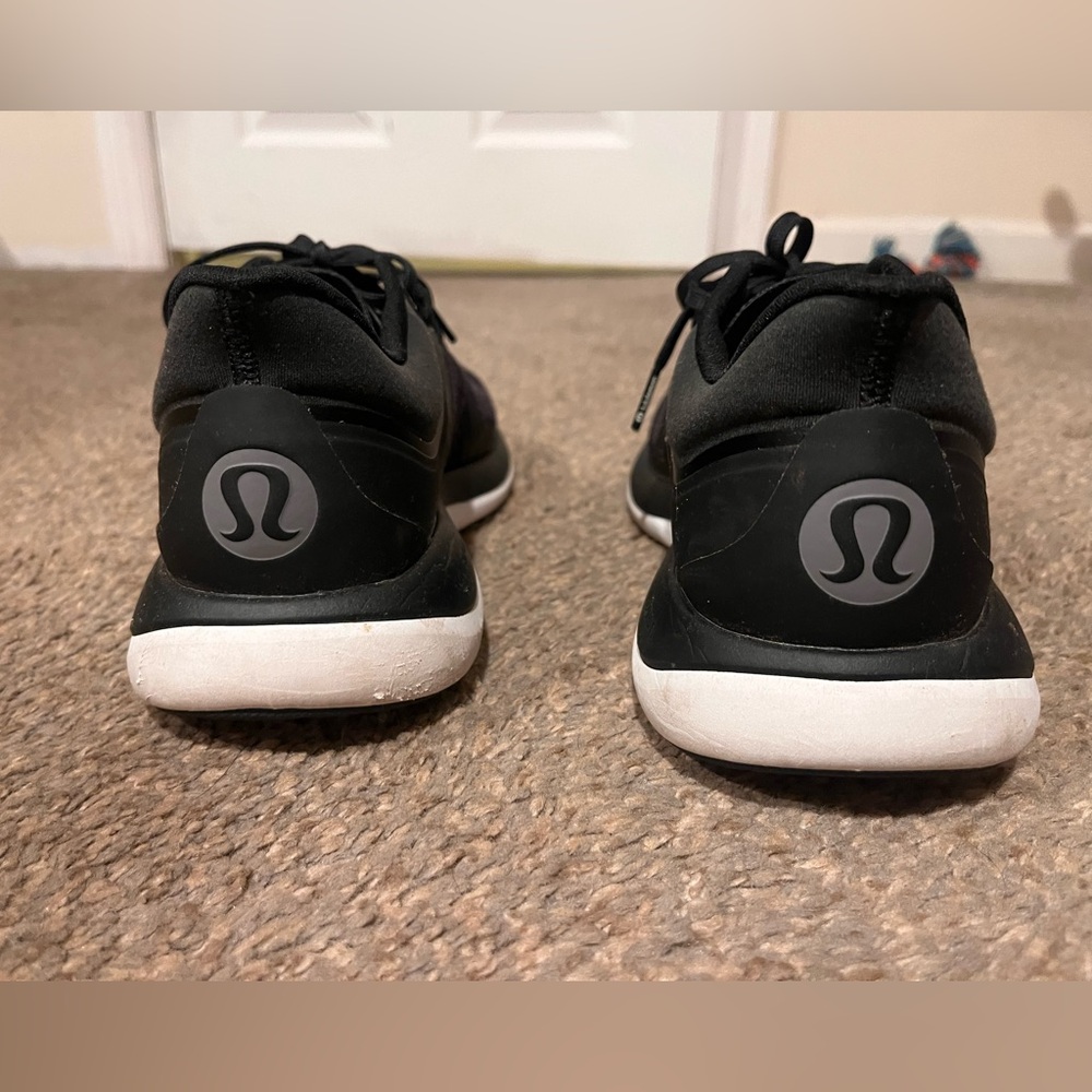 black lululemon sneakers size 8 barley worn